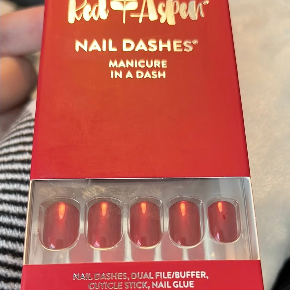 Red Aspen Nail Dashes - Picture 2 of 5